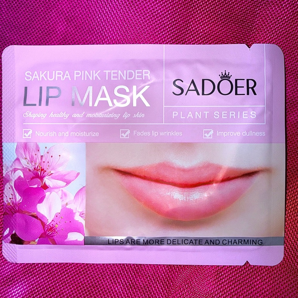 💗 Sadoer 🍒🌸Sakura (Cherry Blossom) Pink Tender Lip Mask